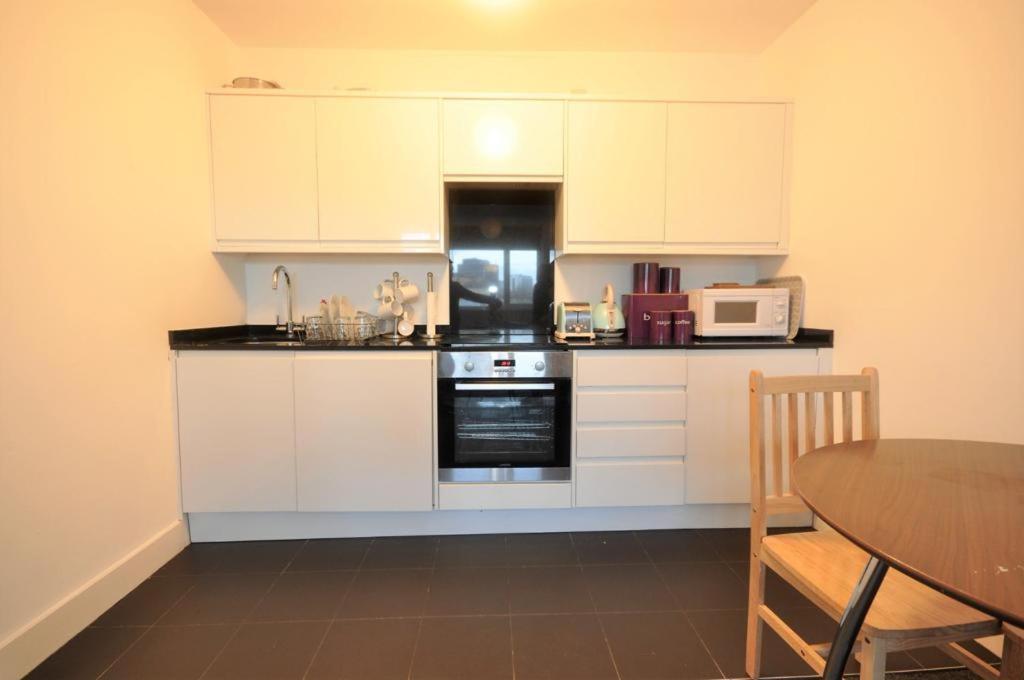 Cosmopolitan Comfort Private Bedrooms In Euston 106 Londra Exterior foto