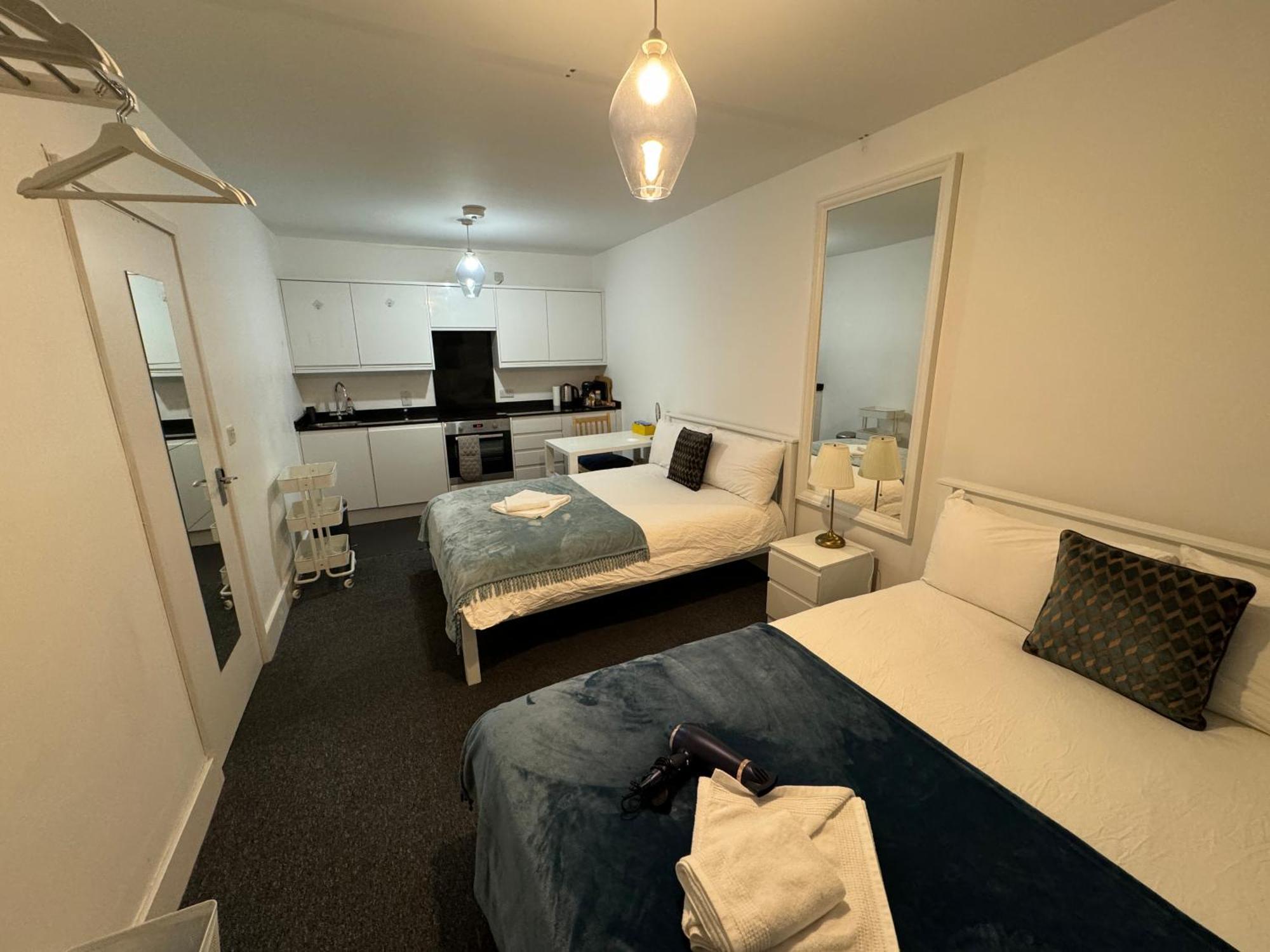 Cosmopolitan Comfort Private Bedrooms In Euston 106 Londra Exterior foto