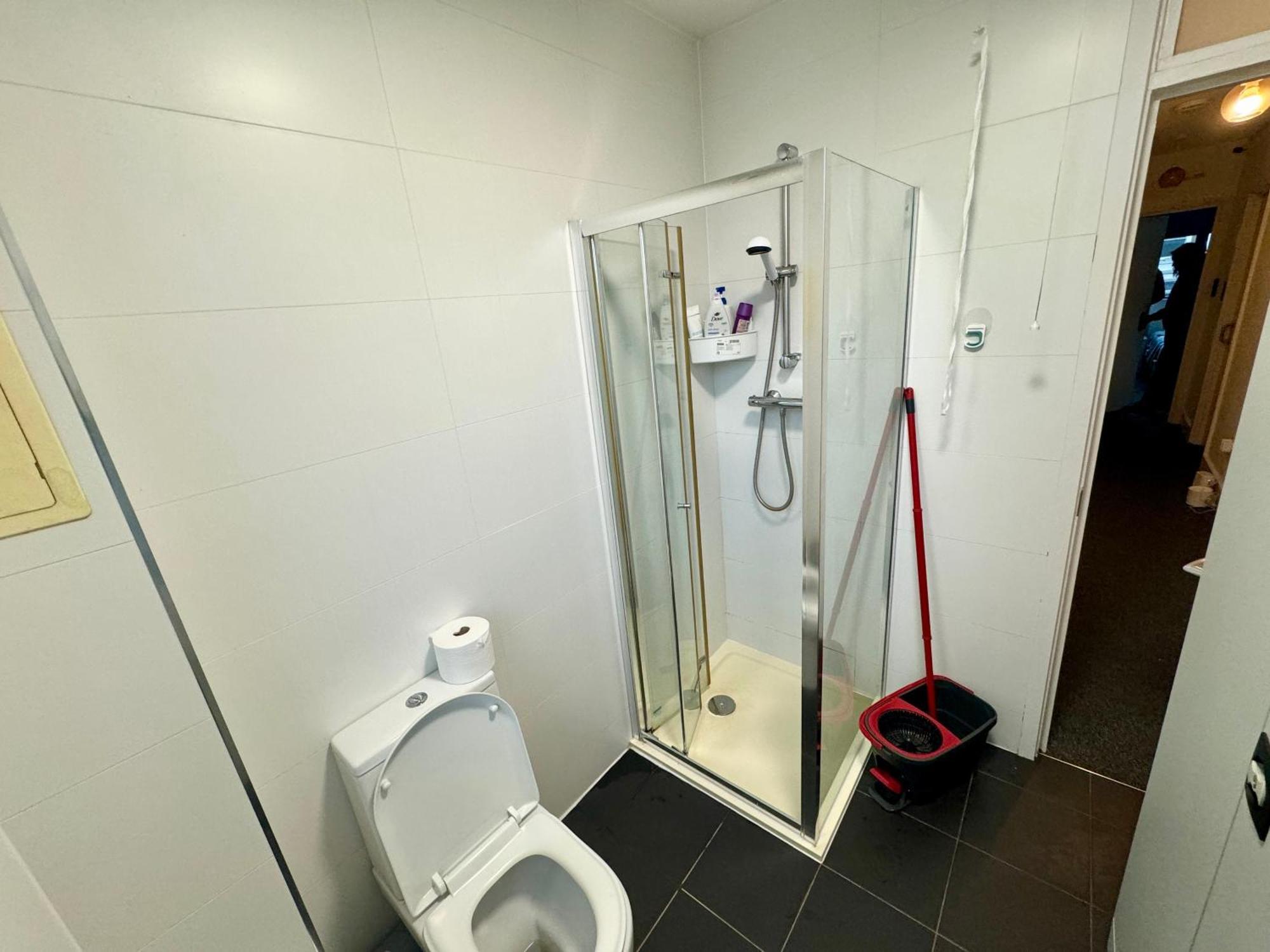 Cosmopolitan Comfort Private Bedrooms In Euston 106 Londra Exterior foto