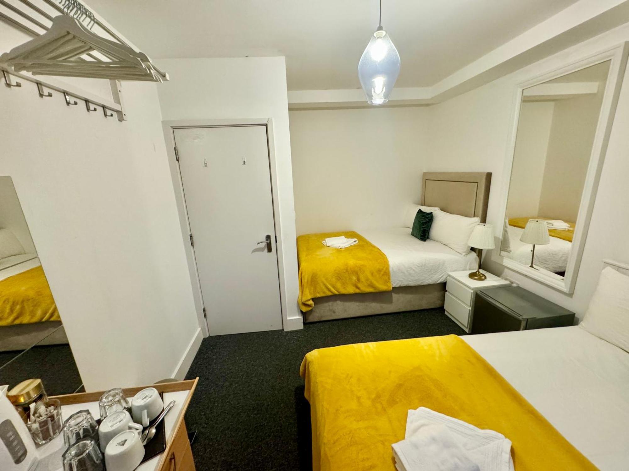 Cosmopolitan Comfort Private Bedrooms In Euston 106 Londra Exterior foto